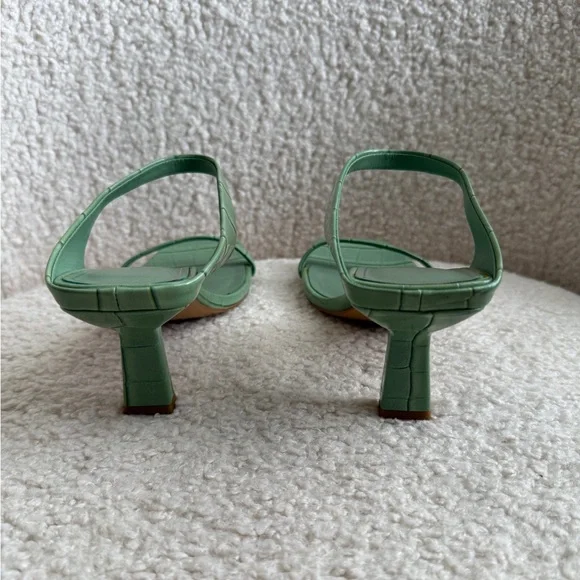 ZARA Sage Green Croc-Embossed Heels - Picture 5 of 9